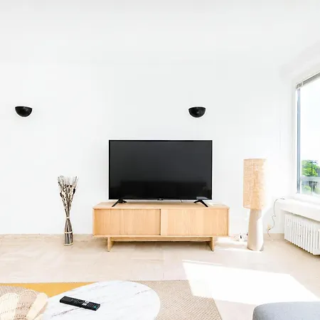 Stunning Views Over Lux 1 Bed Sleeps 5 Appartamento