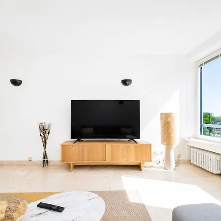 Stunning Views Over Lux 1 Bed Sleeps 5 *