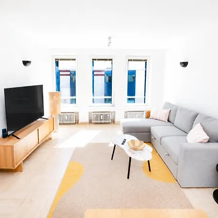 Stunning Views Over Lux 1 Bed Sleeps 5 *